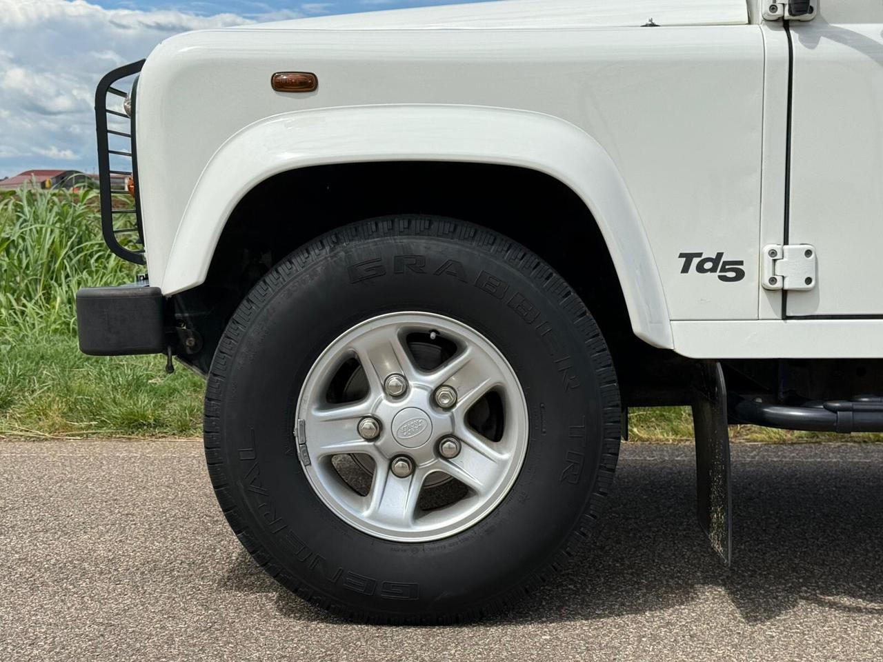 Land Rover Defender 90 2.5 Td5 SW