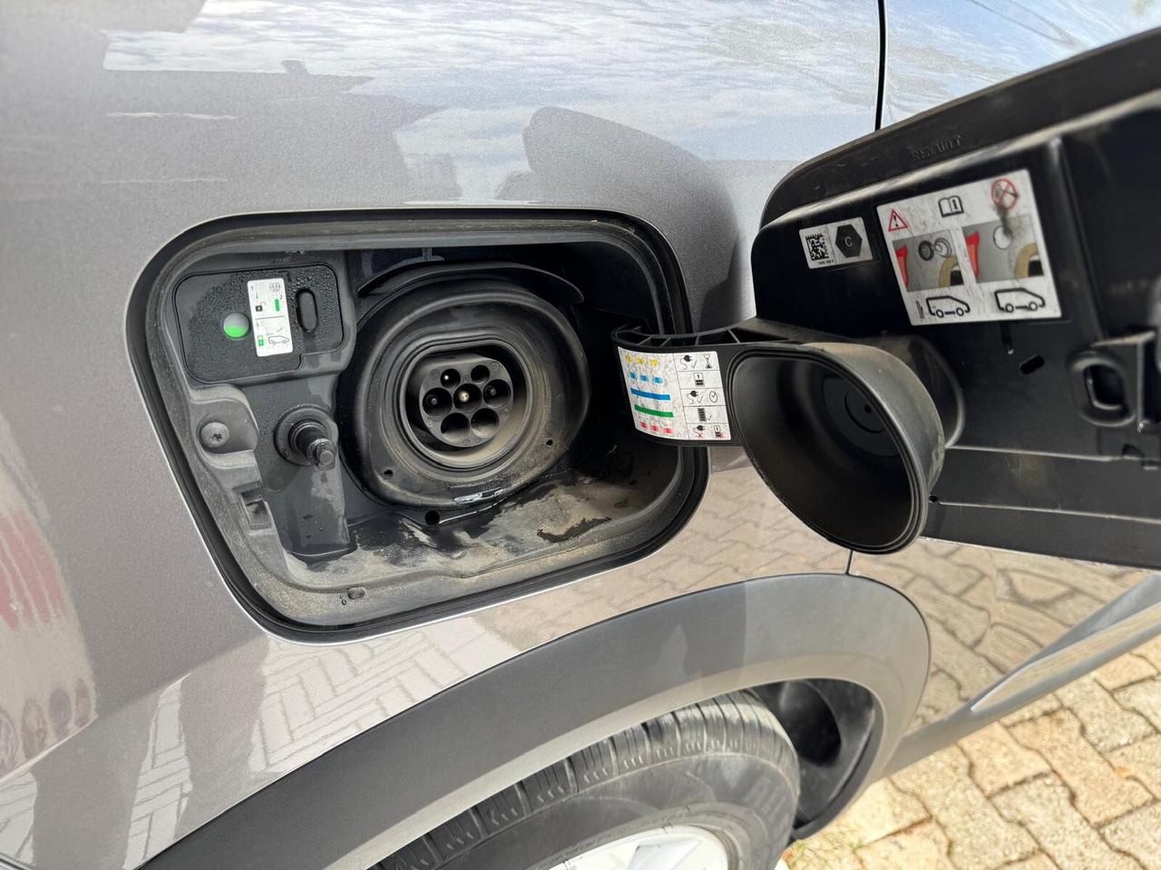 Renault Captur Plug-in Hybrid E-Tech 160 CV Intens