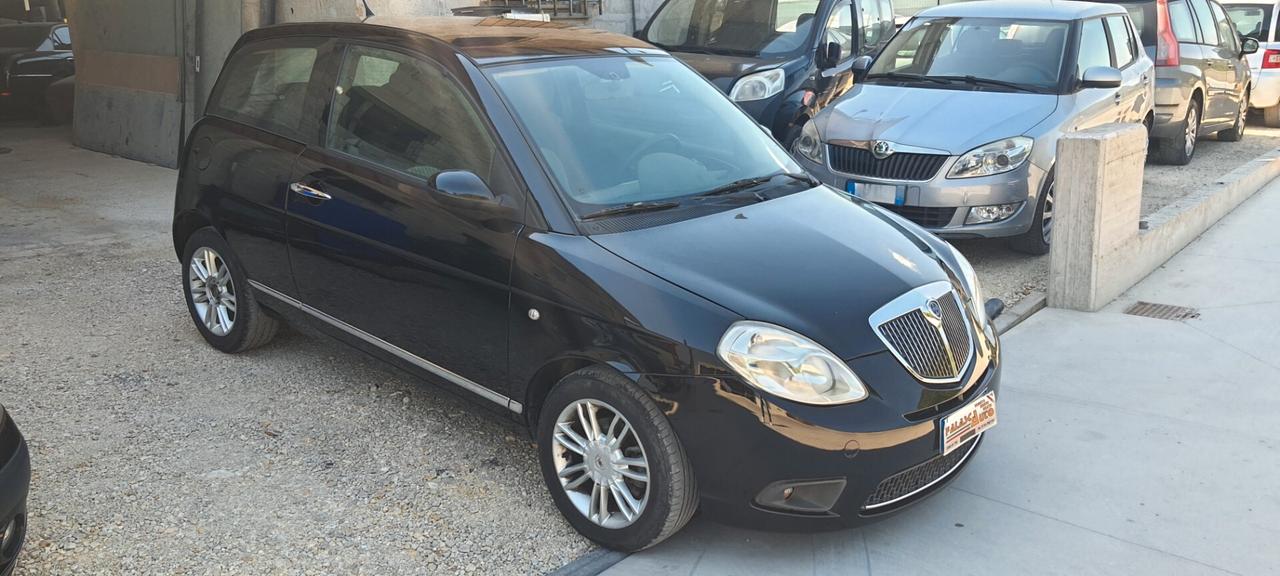 Lancia Ypsilon 1.3 MJT 90 CV