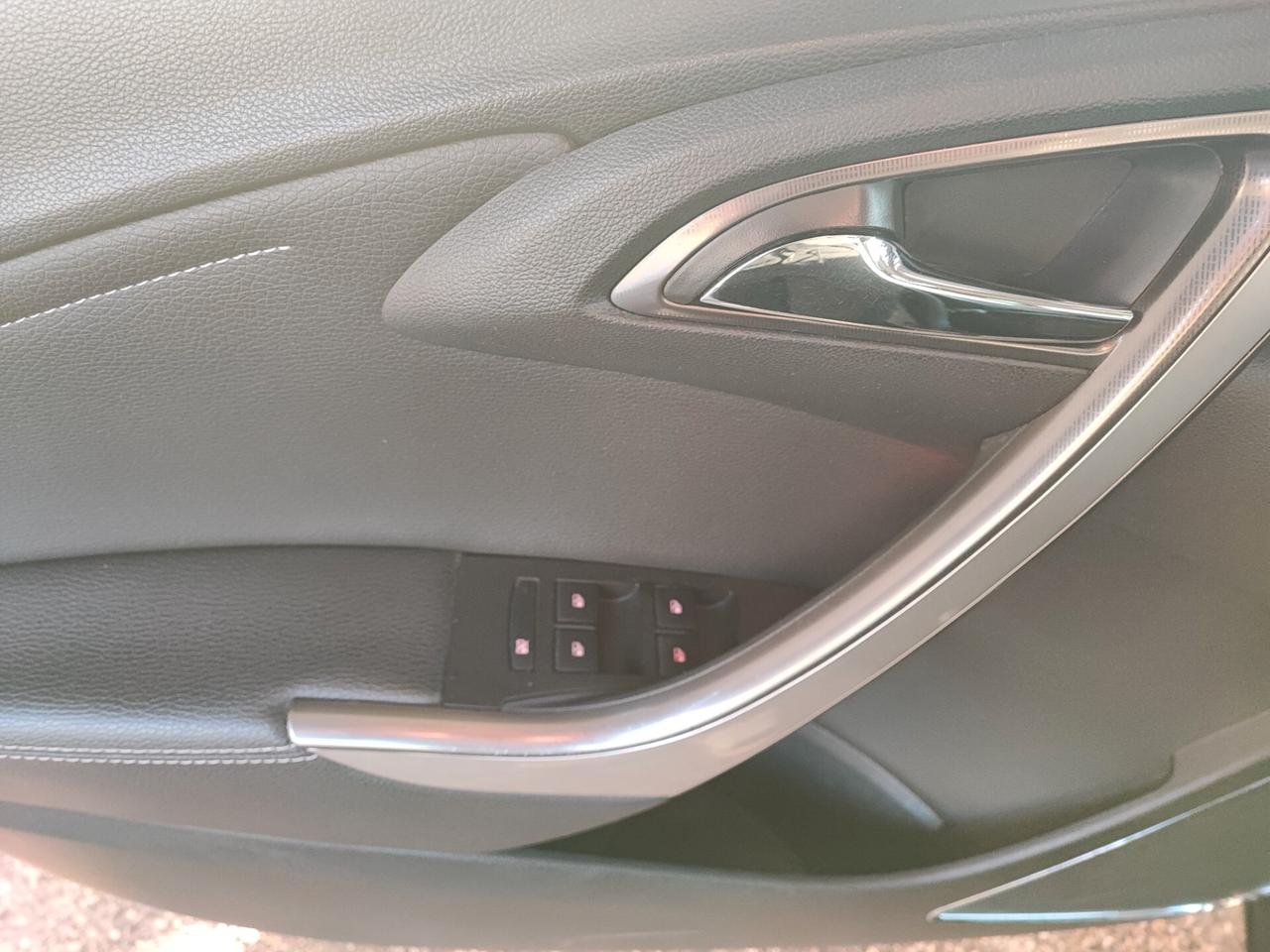 Opel Astra 1.7 CDTI 110CV Sports Tourer Cosmo