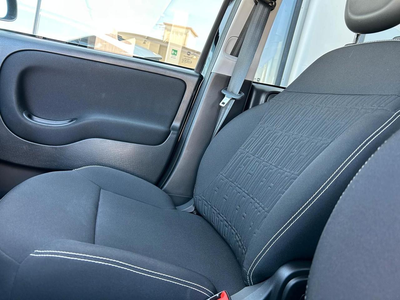 Fiat Panda 1.0 FireFly Hybrid 6mt SPOTICAR