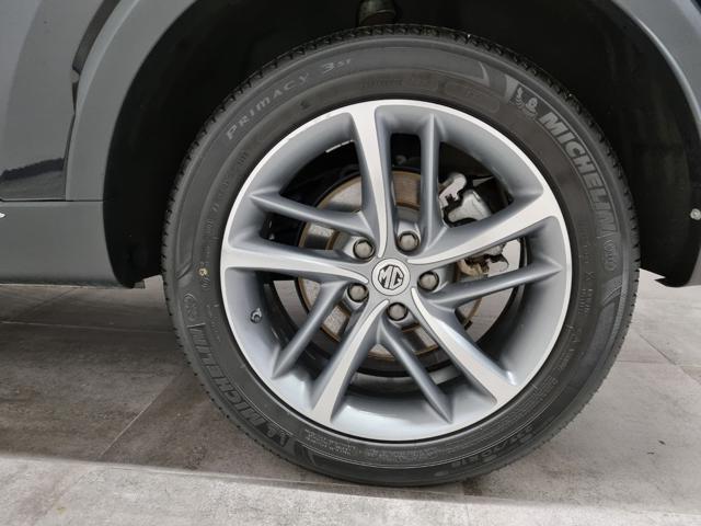 MG EHS Plug-in Hybrid Luxury PHEV