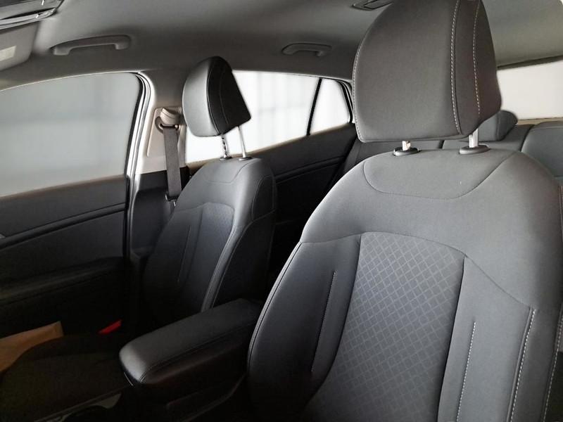 KIA SPORTAGE 1.6 CRDI MHEV BUSINESS 2WD DCT SUV