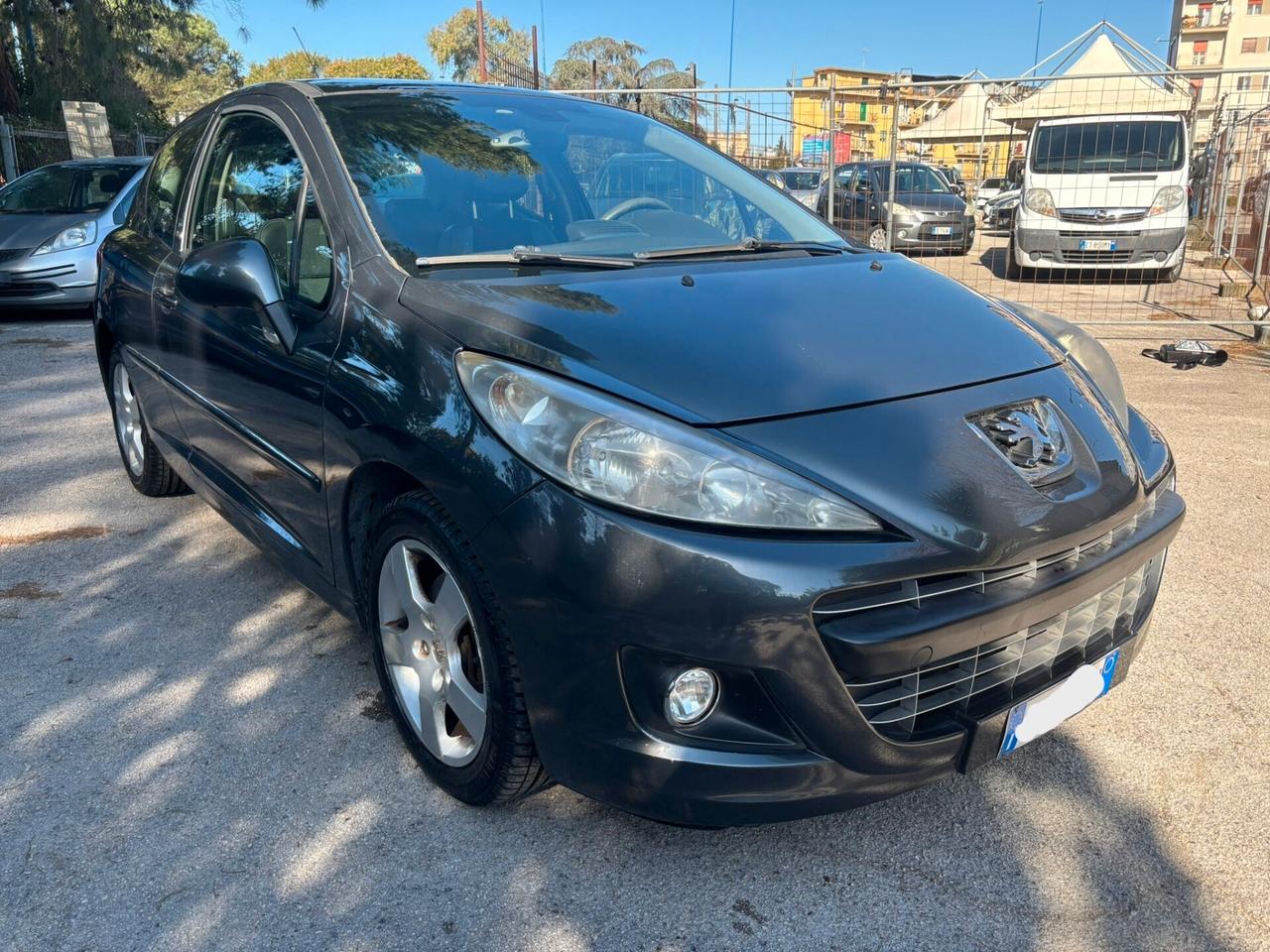 PEUGEOT 207 1.6 HDi 112CV Allure - 2011