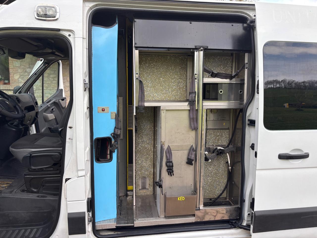 Renault Master T35 2.3 dCi/125