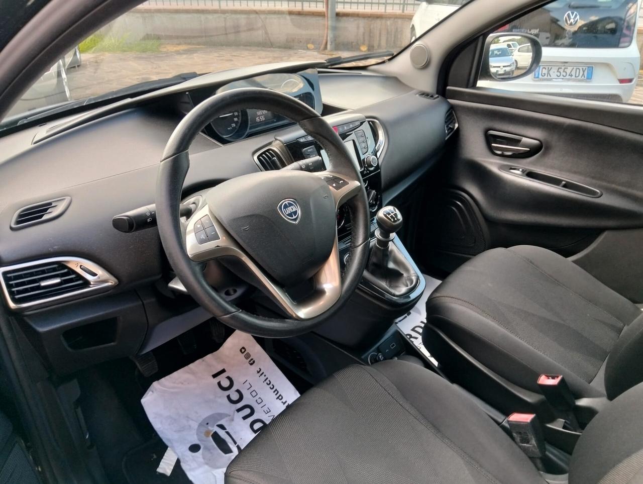 Lancia Ypsilon 1.2 69 CV 5 porte GPL Ecochic Gold