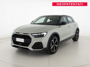 Allstreet 30TFSI 116CV S tronic Identity Contrast
