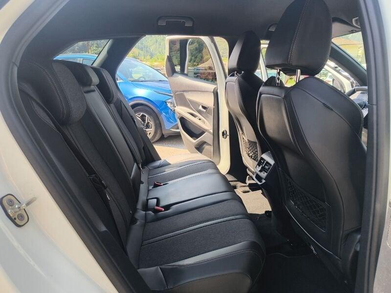 Peugeot 3008 3008 1.6hdi GT Line 120cv eat6 (prezzo reale)