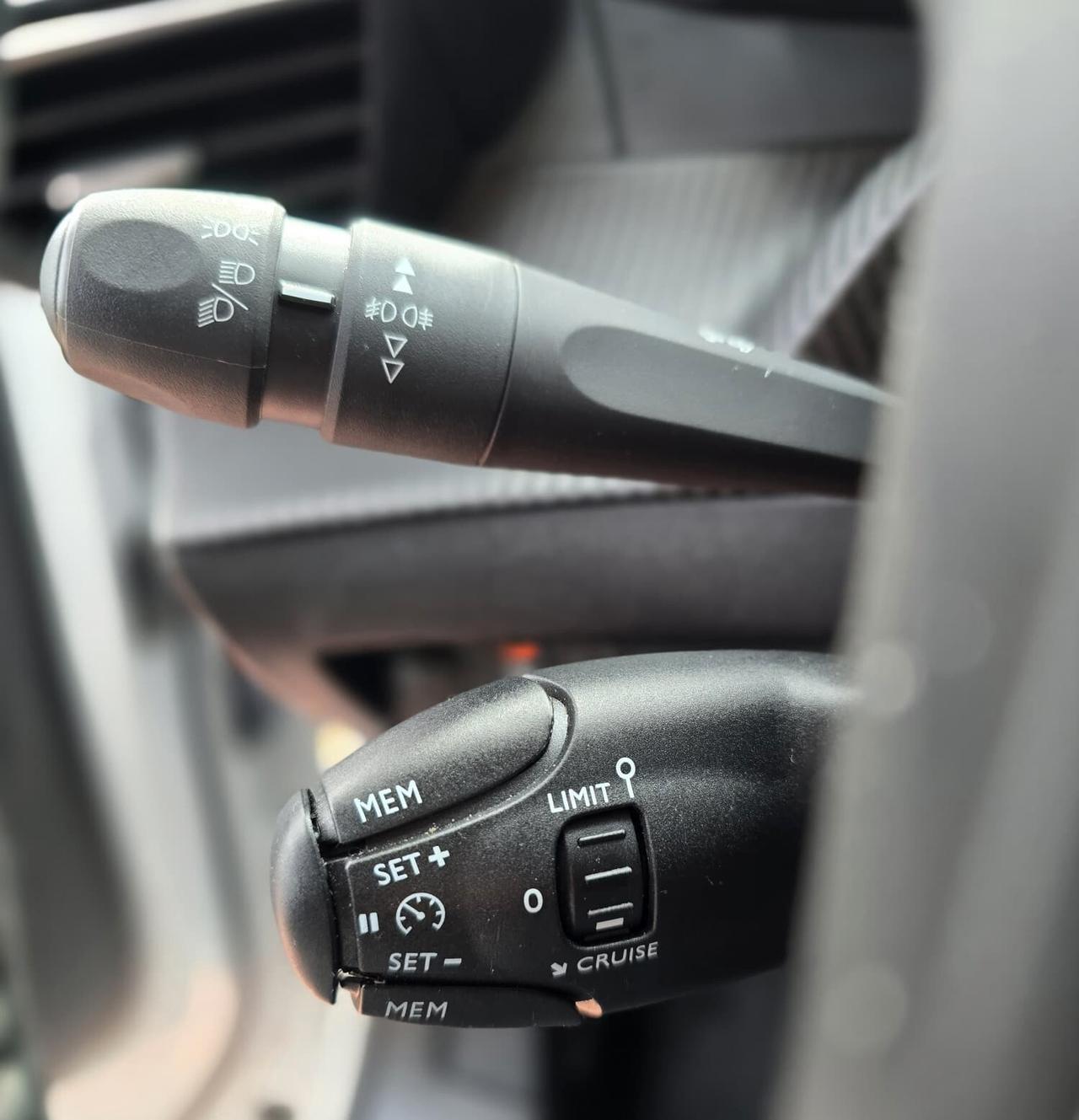 Peugeot 2008 PureTech 130 S&S Allure