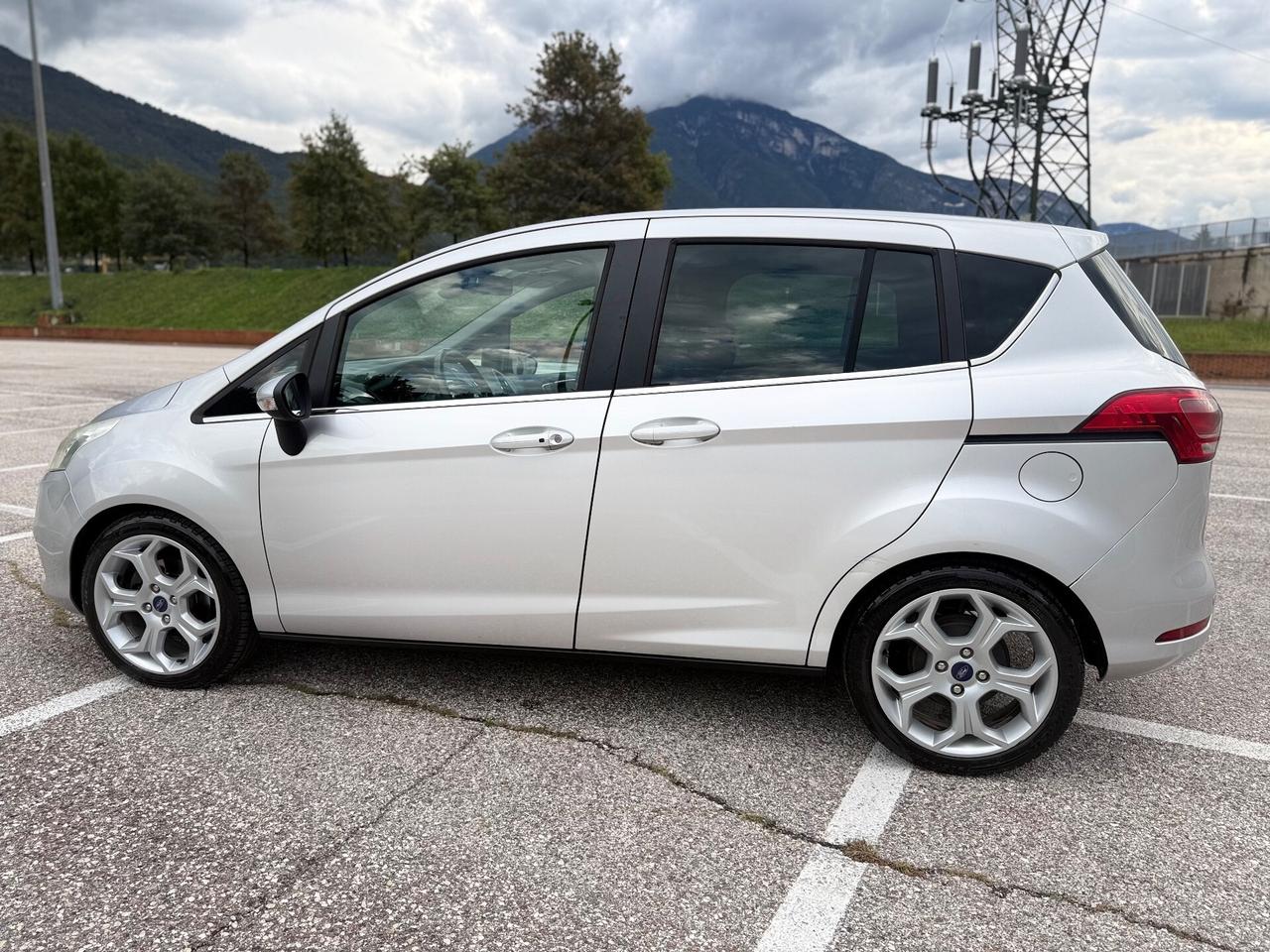 Ford B-Max 1.6 TDCi 95 CV Titanium OK NEOPATENTATI