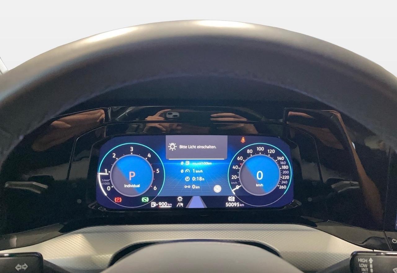 Volkswagen Golf 2.0 TDI SCR Life Navi Led