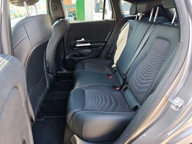 Mercedes-Benz GLA GLA 180 d Progressive Advanced