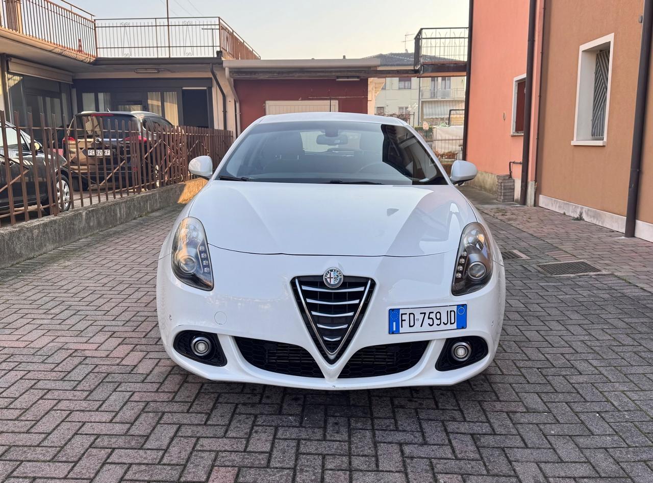 Alfa Romeo Giulietta 1.6 JTDm 120 CV Ok Neopatentati