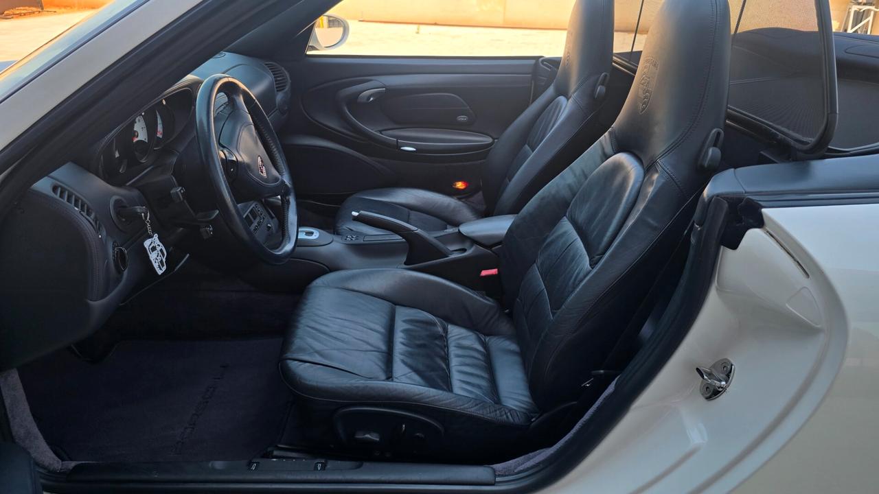 Porsche 911 Carrera Cabriolet ASI CRS