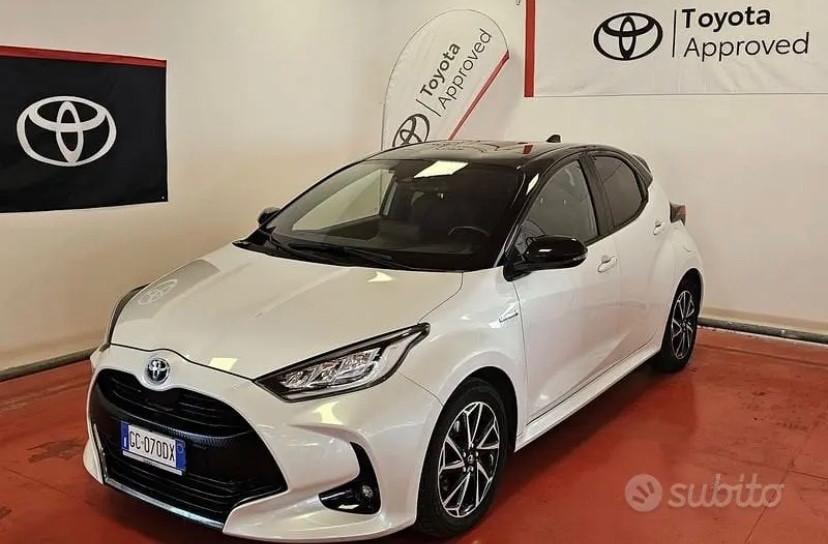 Toyota Yaris 1.5 Hybrid 5 porte Lounge