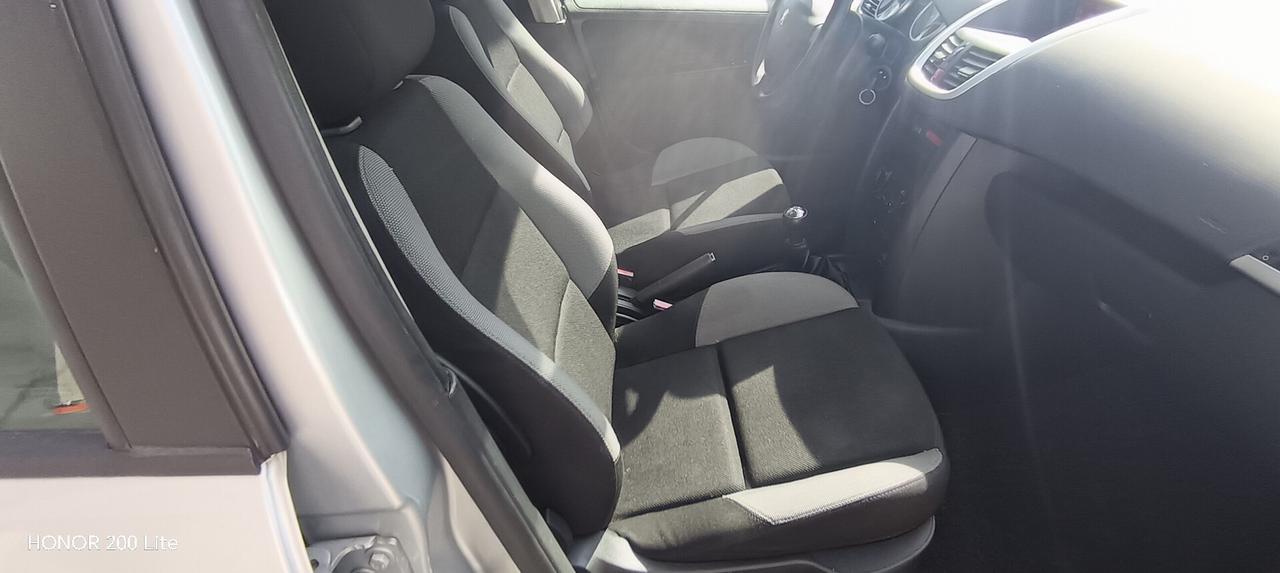 peugeot 207 gpl