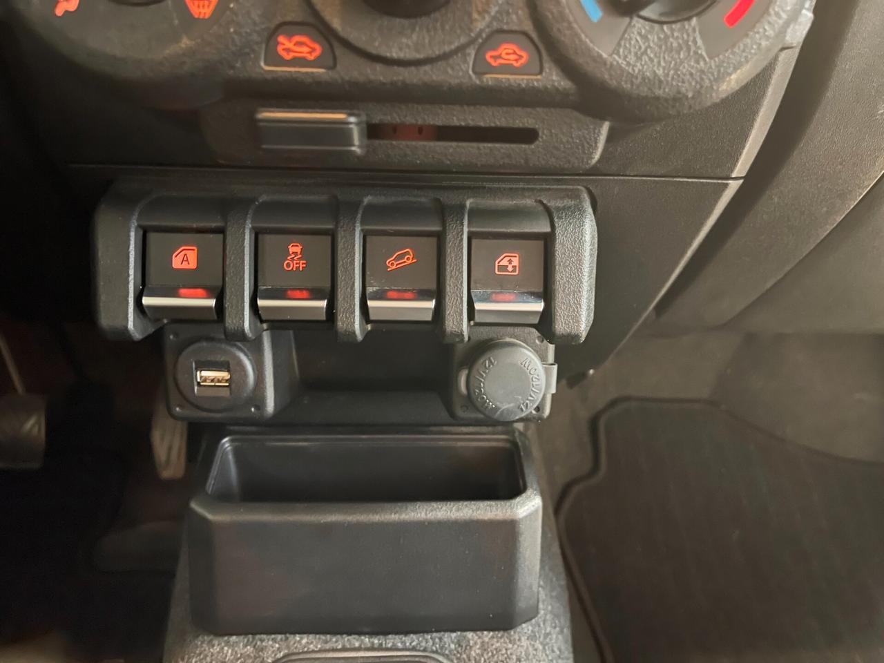 Suzuki Jimny Suzuki Jimny 1.5 4wd allgrip AUTOCARRO-Ok Neopatent-LEGGI SOTTO