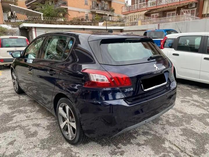 Peugeot 308 PureTech Active