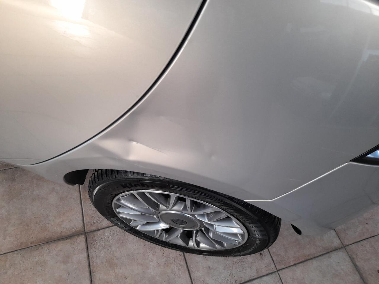 Lancia Ypsilon 1.2 69 CV 5 porte S&S Platinum