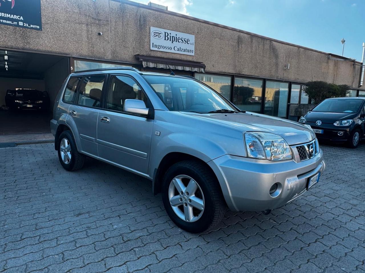 Nissan X-Trail 2.2 dCi Elegance