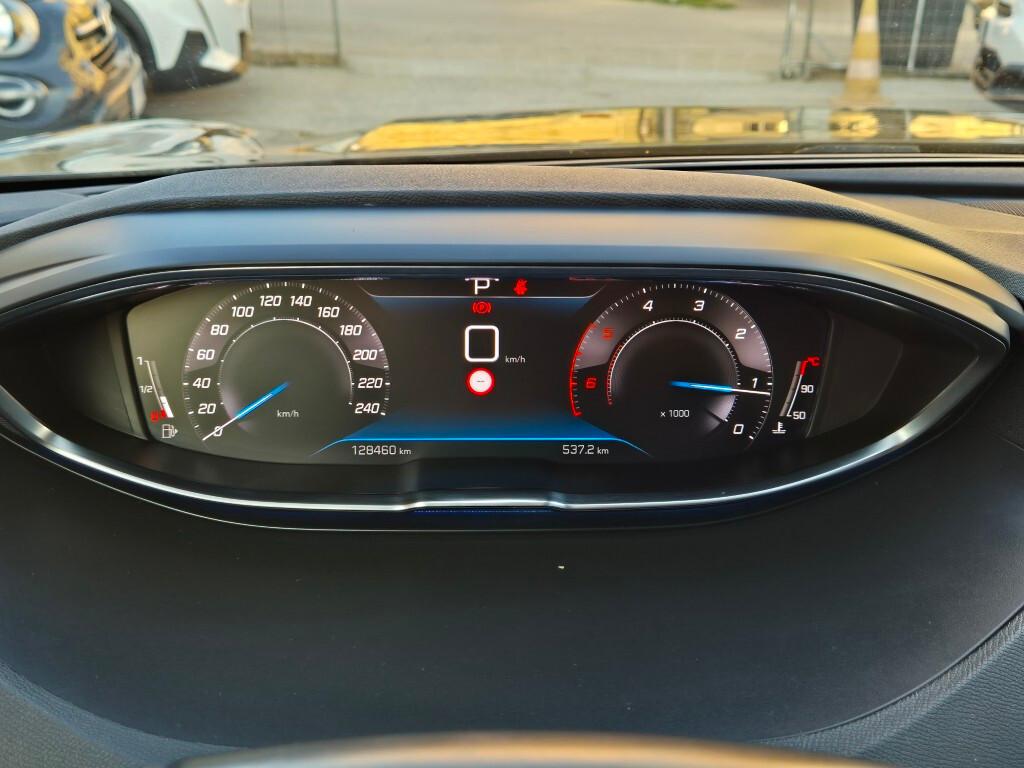 Peugeot 3008 BlueHDi 130CV EAT8 ALLURE