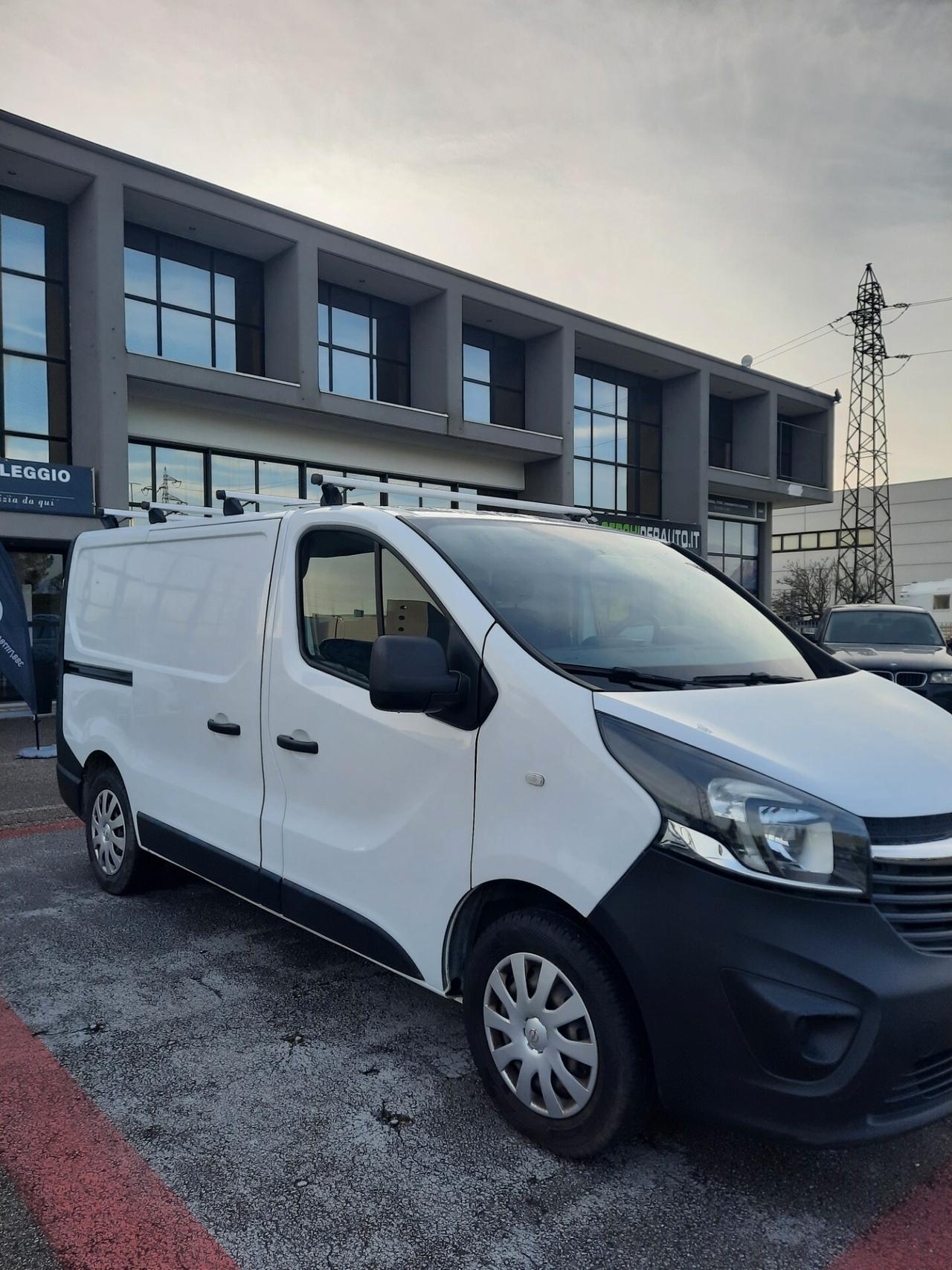 Opel Vivaro 27 1.6 CDTI 120CV PC-TN PR.IVATOFurgone Edition