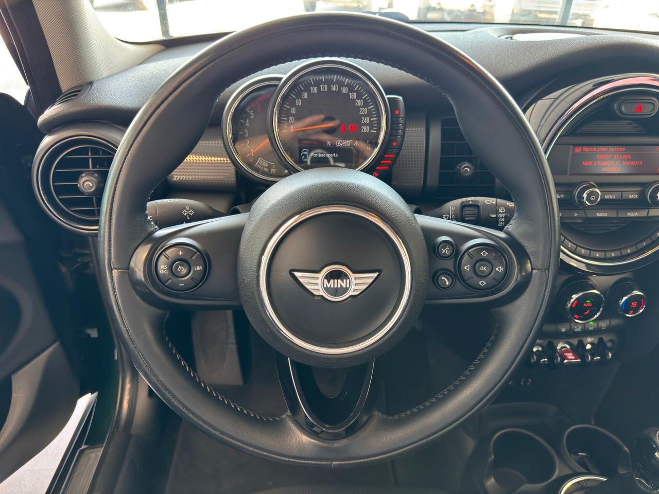 Mini 1.5 Cooper D Business XL 5 porte