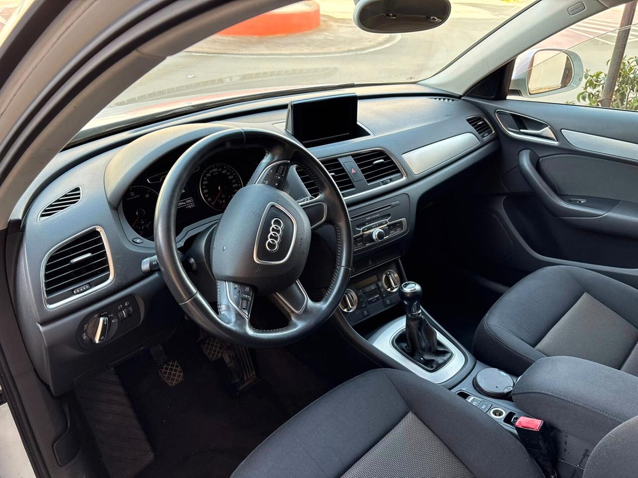 Audi Q3 2.0 TDI 140CV - 2014