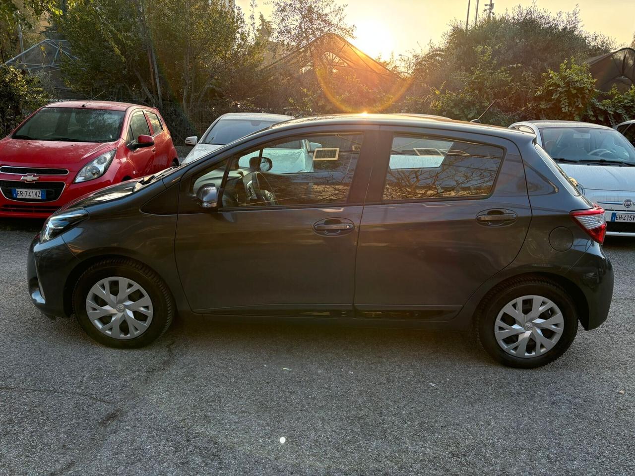 Toyota Yaris 1.5 Hybrid 5 porte OK Neopatentati