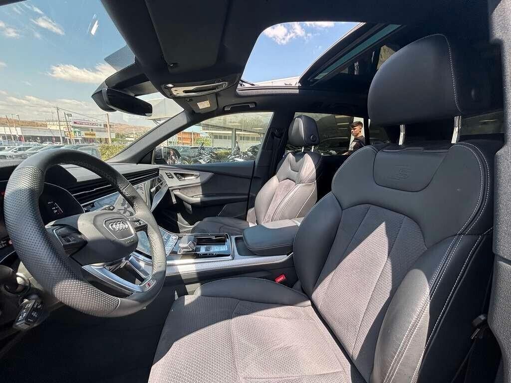 Audi Q8 SUV TDI quattro 210 kW tiptronic S line edition IVA ESPOSTA Tua a solo 769 Euro al mese