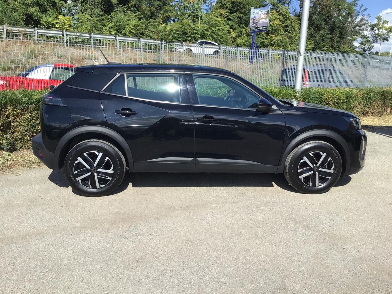 Peugeot 2008 1.2 100Cv Style