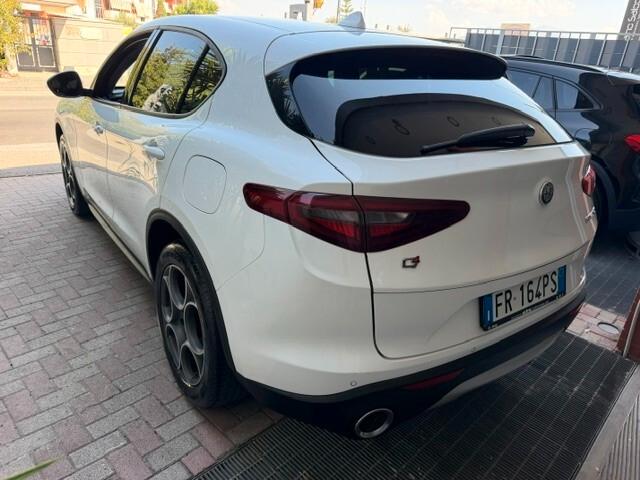 Alfa Romeo Stelvio 2.2 Turbodiesel 210 CV AT8 Q4 Super