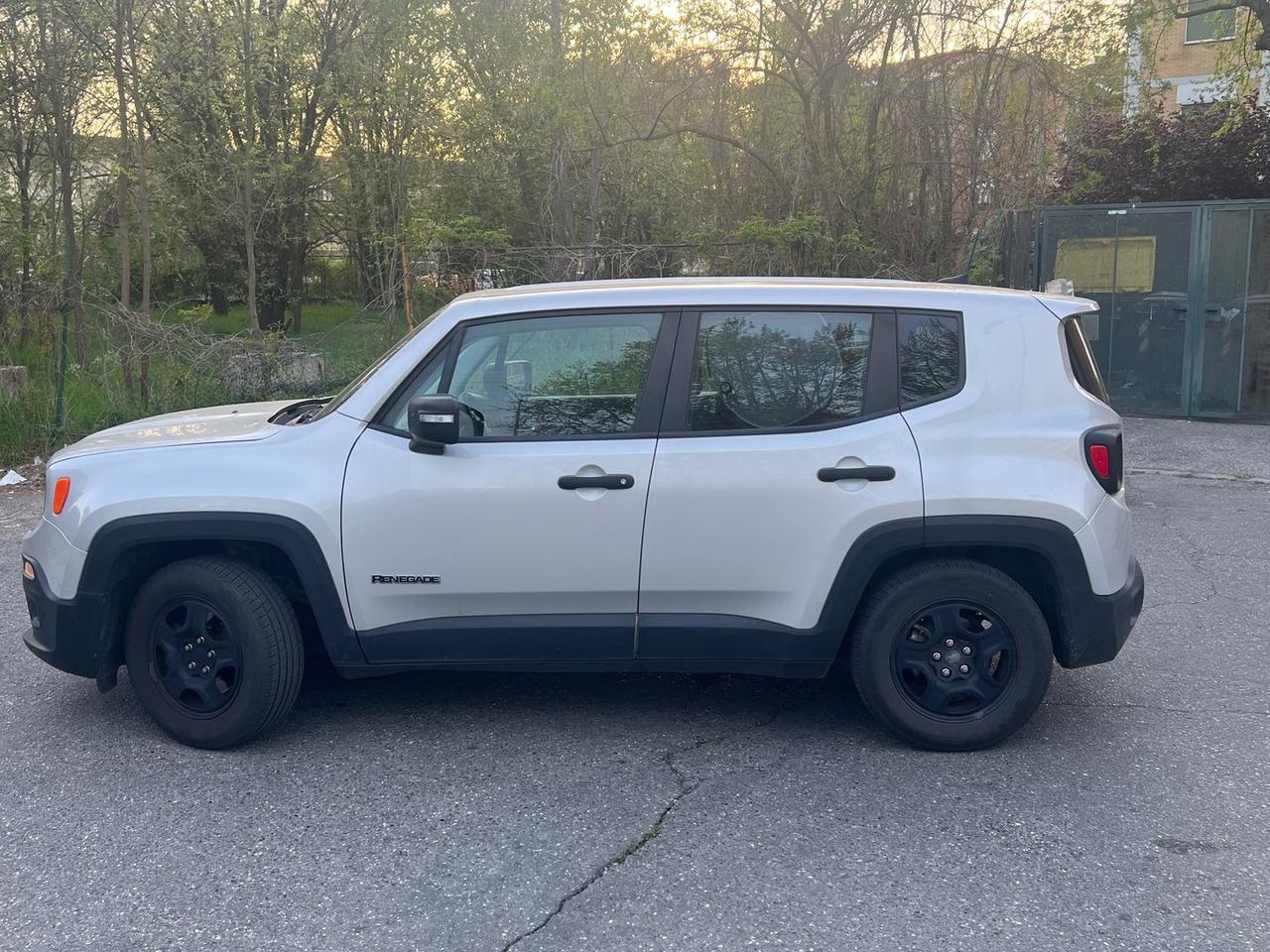 Jeep Renegade Sport 1.4 Turbo-Jet GPL #10362