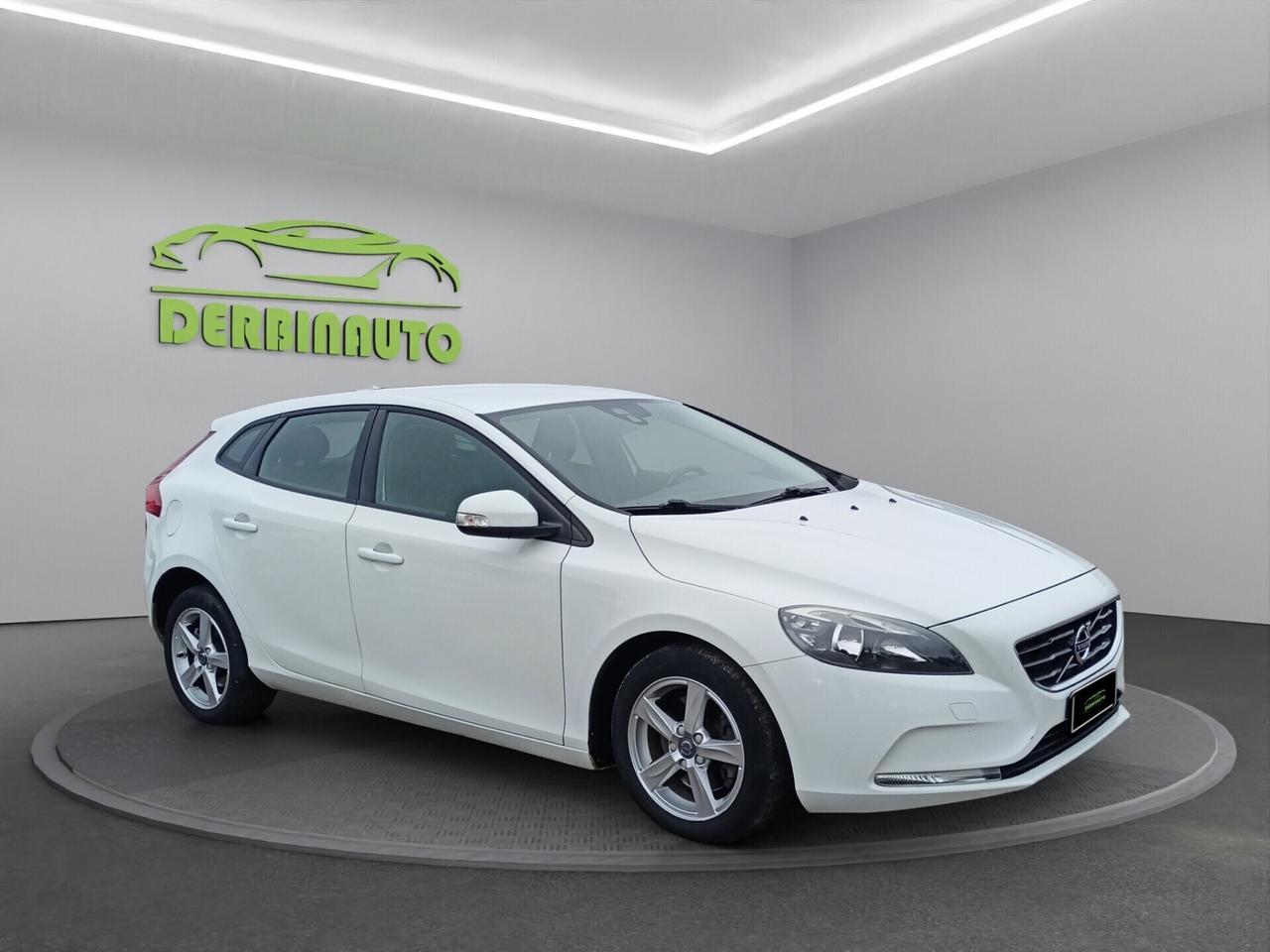 Volvo V40 D2