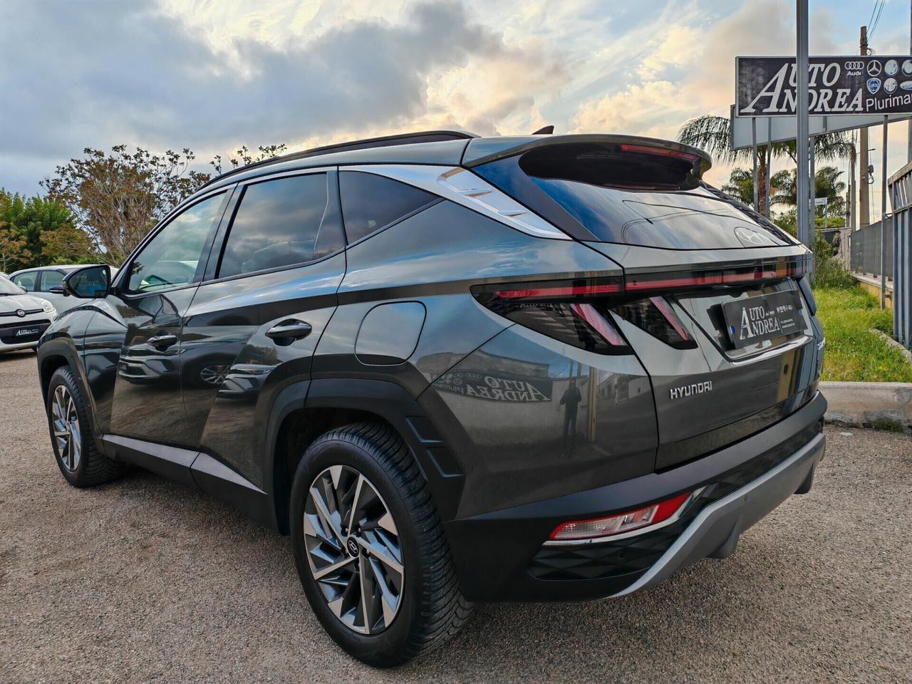 Hyundai Tucson 16crdi hybrid navig cam led 2022
