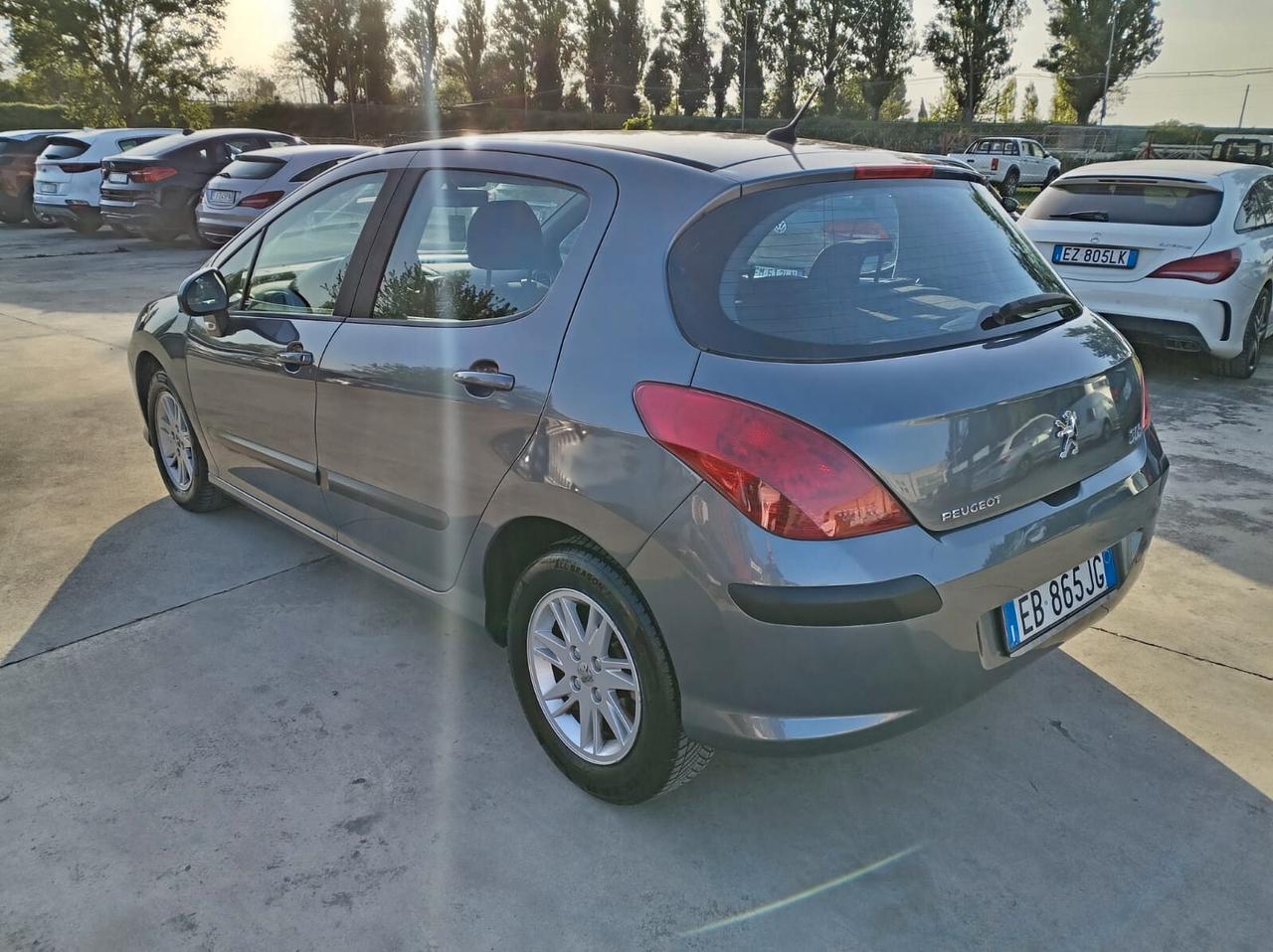 Peugeot 308 1.6 HDi 90CV 5p. Tecno impeccabile