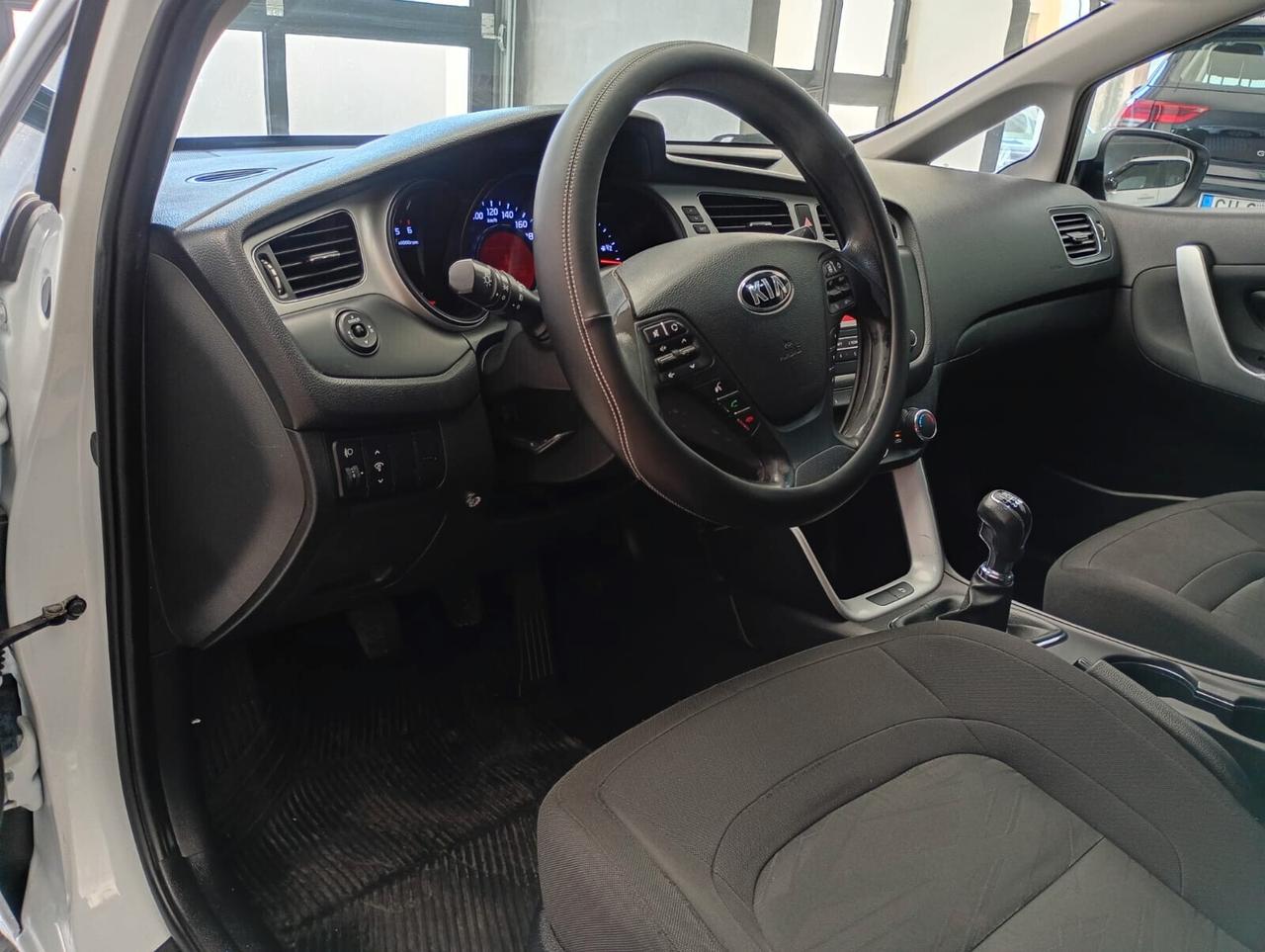 Kia Ceed cee'd 1.4 CRDi SW Active