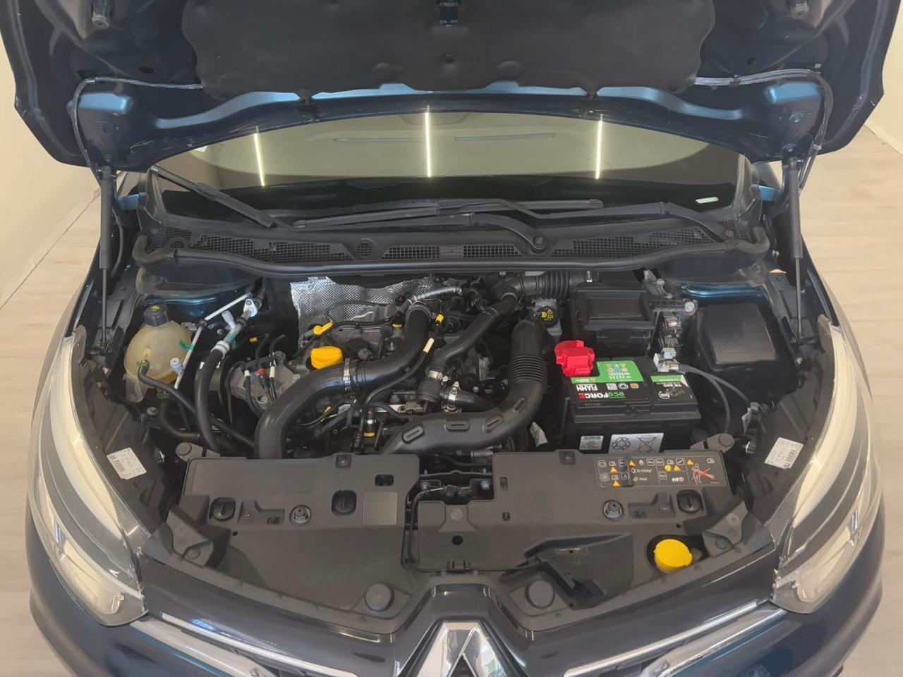 Renault Captur 900cc TCe 90 CV R-Link full LED