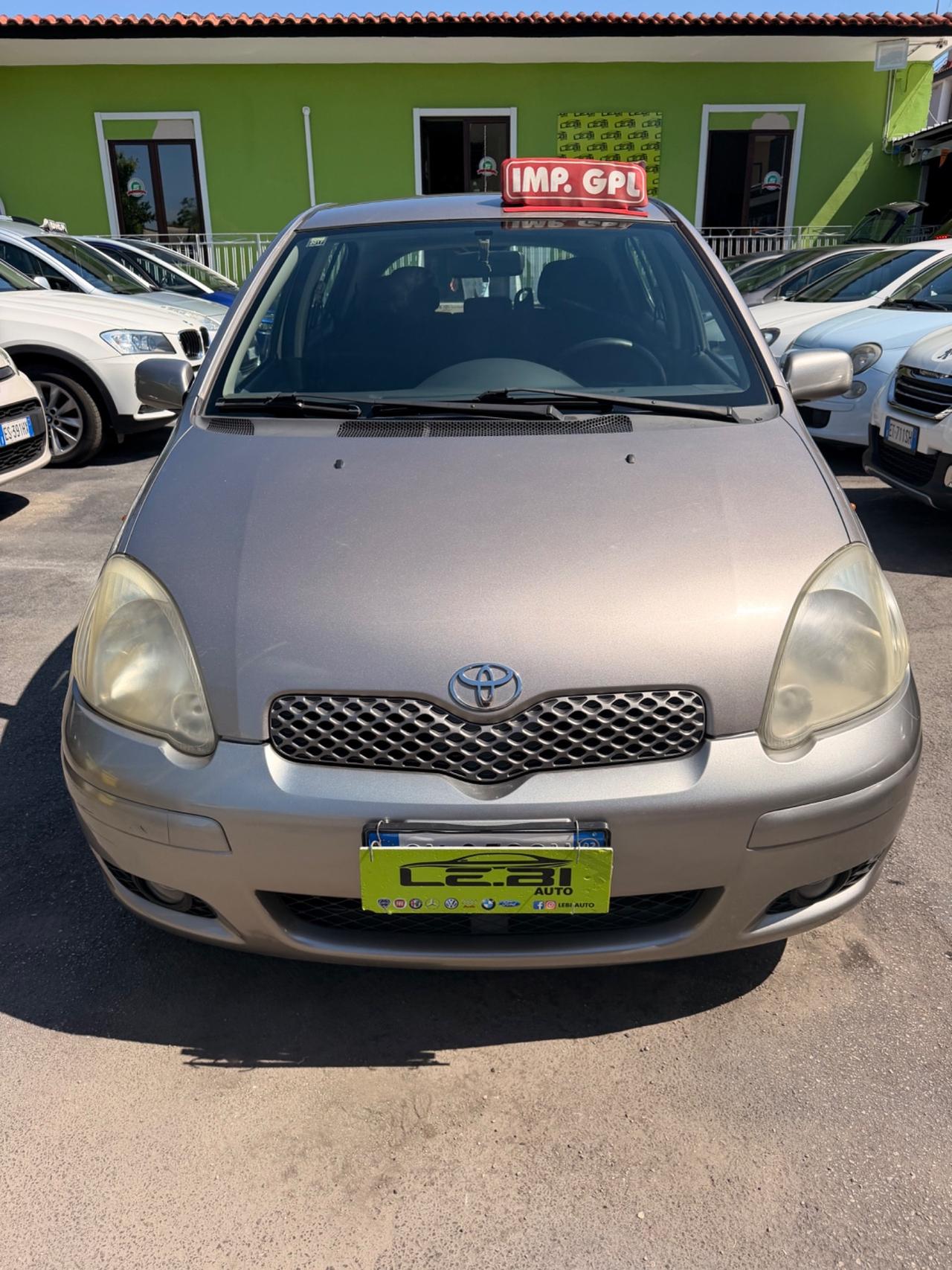 Toyota Yaris 1.3 BENZ/GPL 12/2003