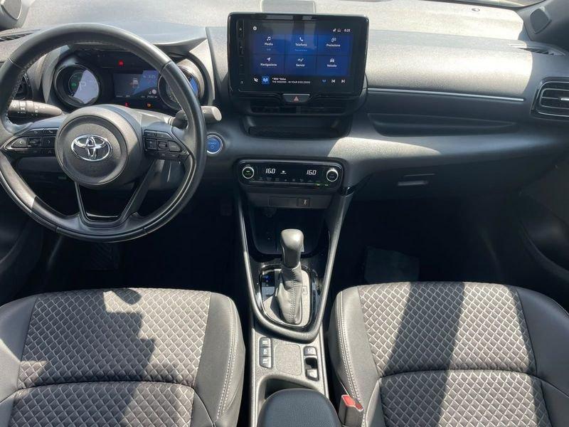 Toyota Yaris Hybrid Lounge MY22
