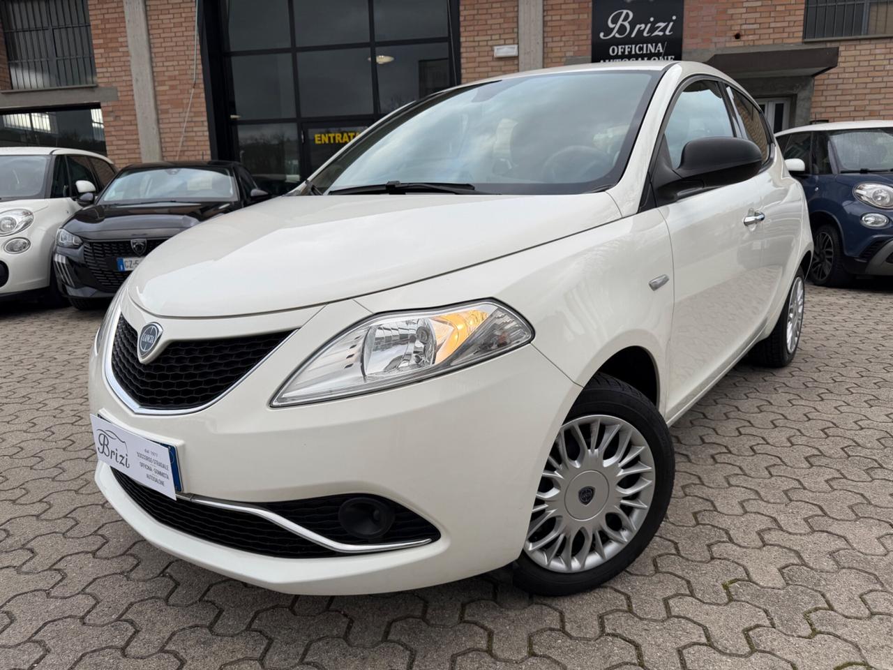 Lancia Ypsilon 1.2 69 CV 5 porte