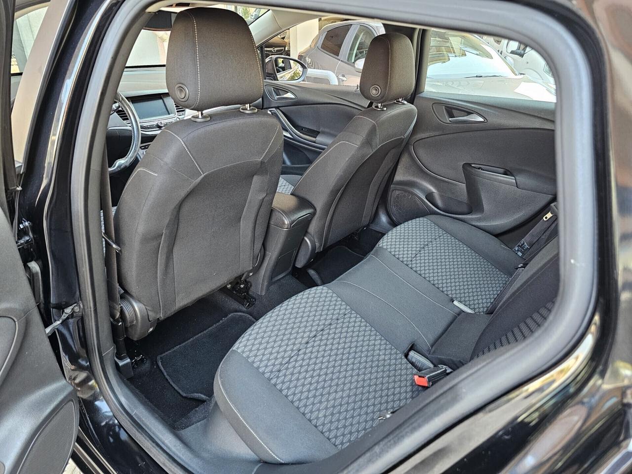 Opel Astra 1.6 CDTI EcoFLEX S&S Sports Tourer Cosmo