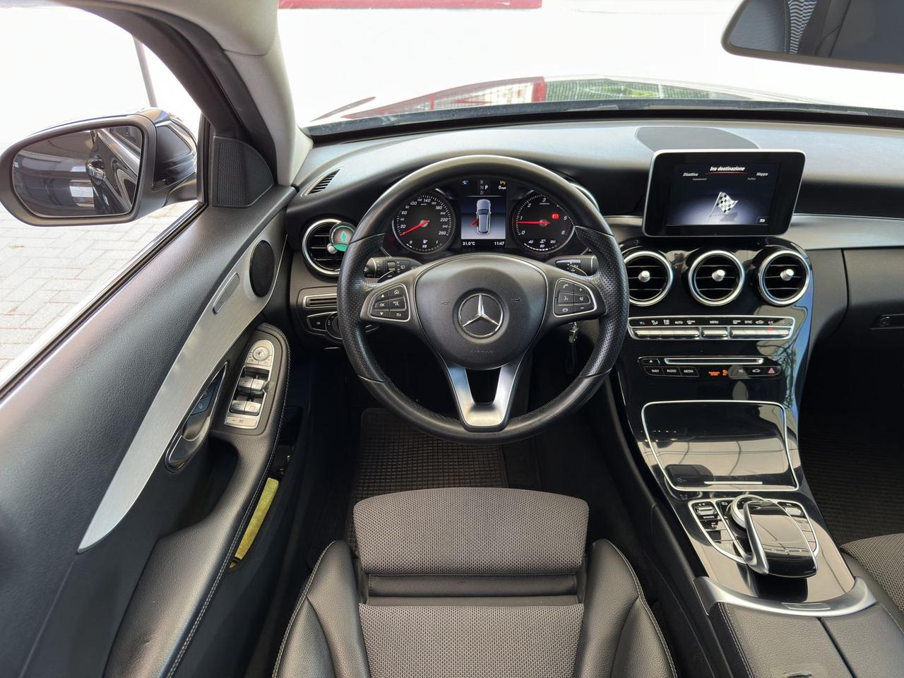 Mercedes-Benz C 220 Premium #6554