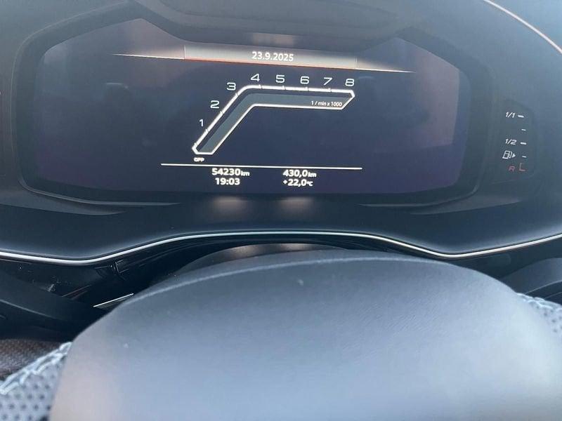 Audi Q8 RS Q8 TFSI V8 quattro tiptronic