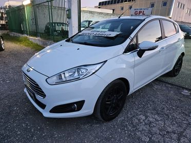 Ford Fiesta 1.4 Titanium-GPL CASA MADRE