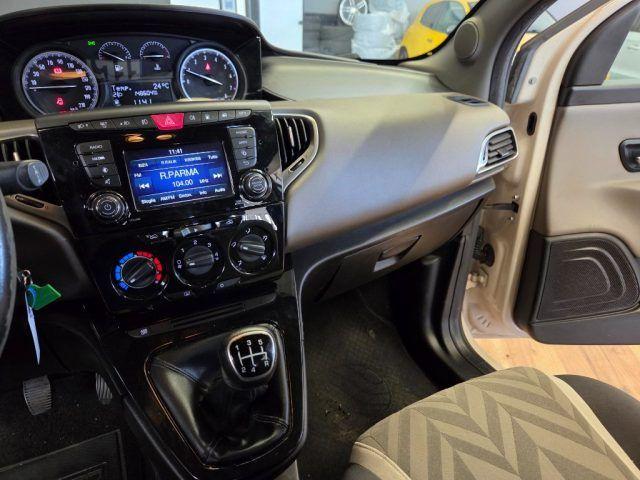LANCIA Ypsilon 1.2 69 CV 5 porte GPL Ecochic Gold