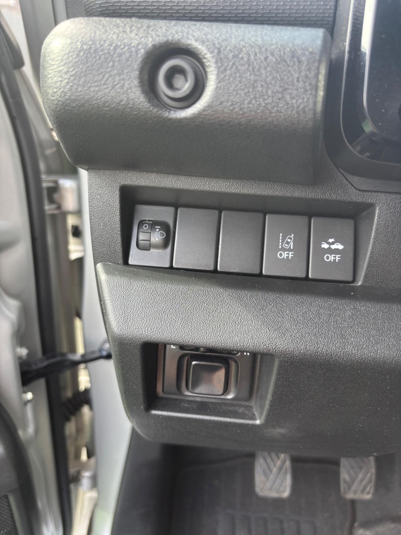 Suzuki Jimny 1.5 5MT PRO (N1)