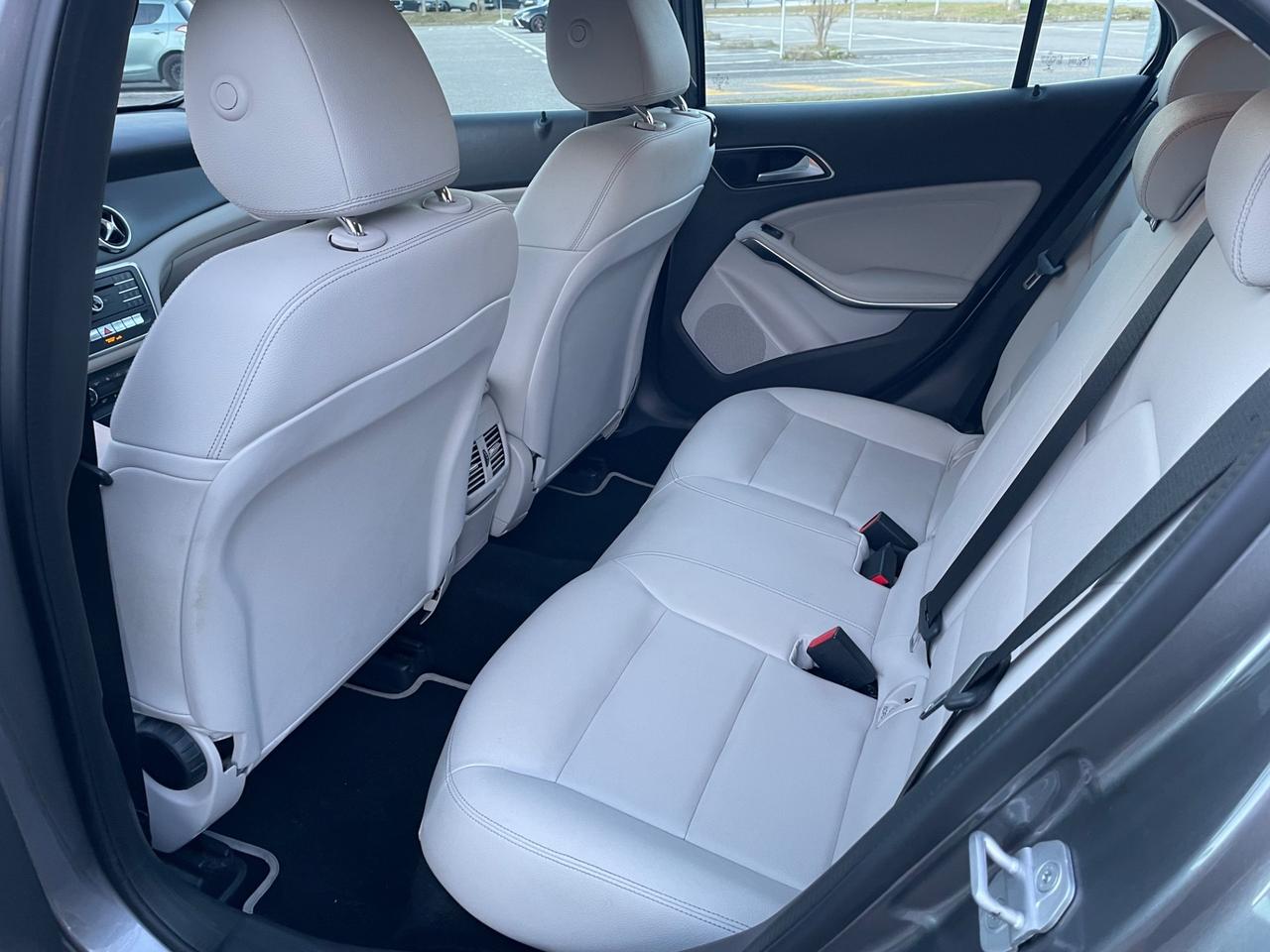 Mercedes-benz GLA 200 d Automatic*Navi*Pelle*