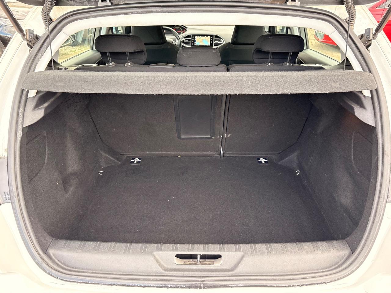 Peugeot 308 1.6 e-HDi 115 CV Stop&Start GT line