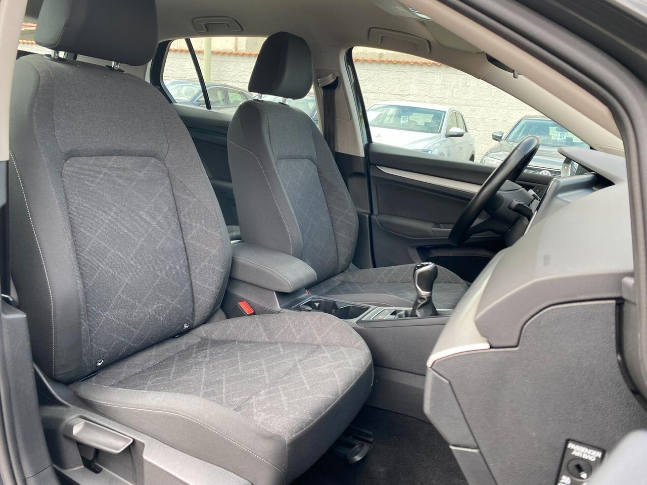 Volkswagen Golf Life 2.0 TDI 116CV